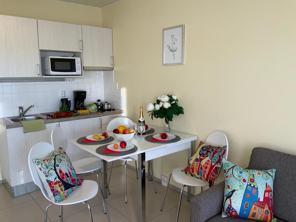 Rauhan Marinella Village Virasoja Kültér fotó